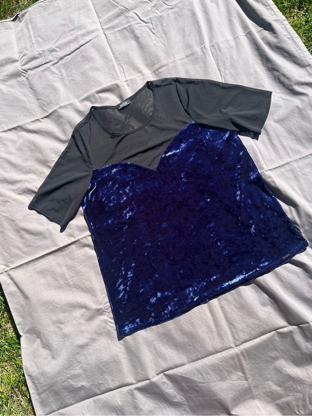 MBLM Blue Crushed Velvet Sweetheart Top – XL ✨🖤